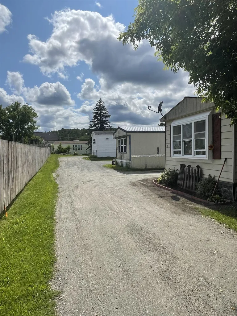 56 Redington Street Littleton NH 03561