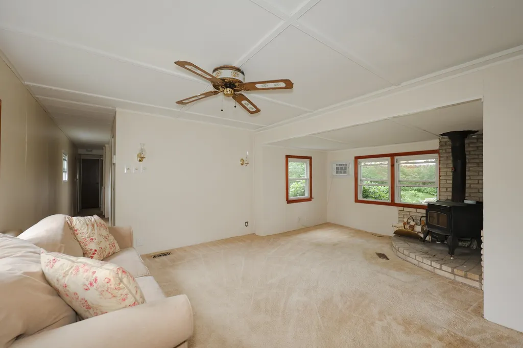 10 Bonny Street Nashua NH 03062