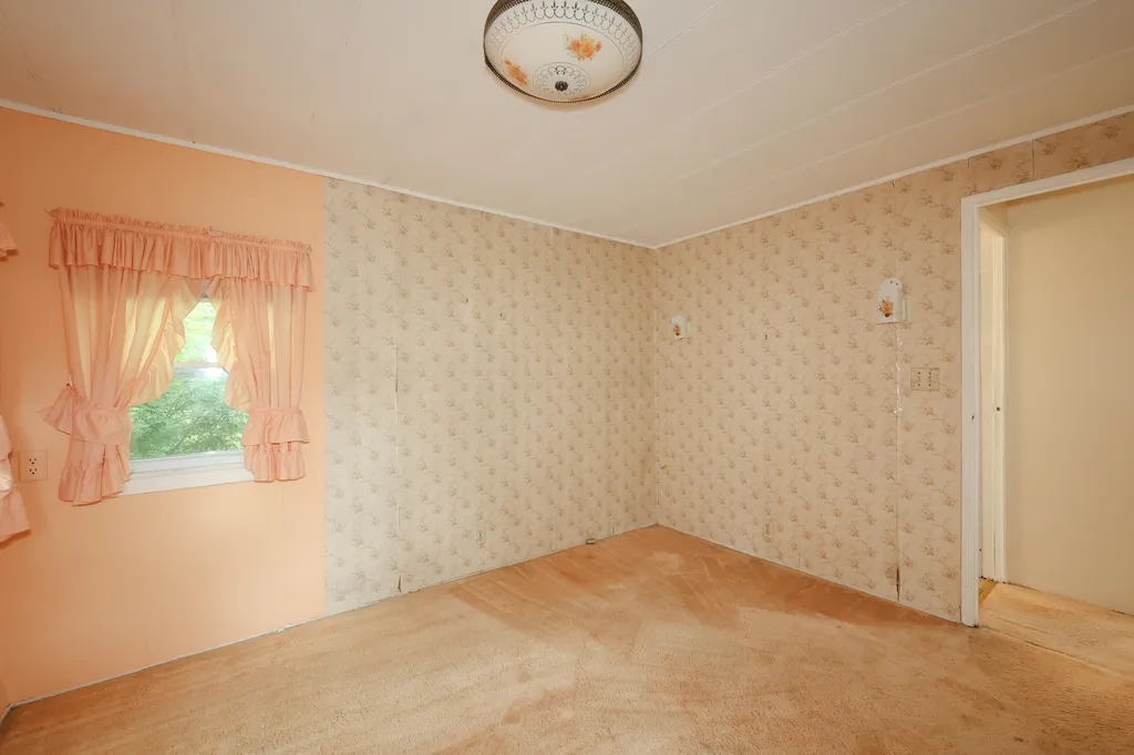 10 Bonny Street Nashua NH 03062