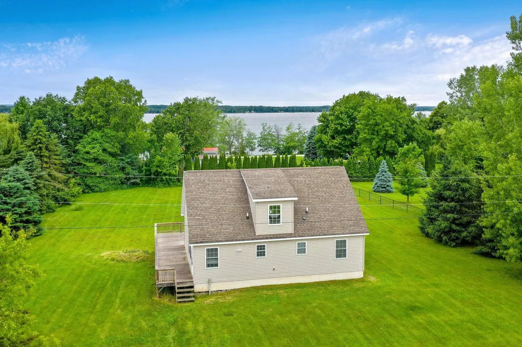 245 Sunset View Lane Isle La Motte VT 05463