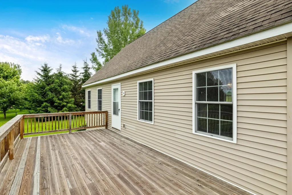 245 Sunset View Lane Isle La Motte VT 05463