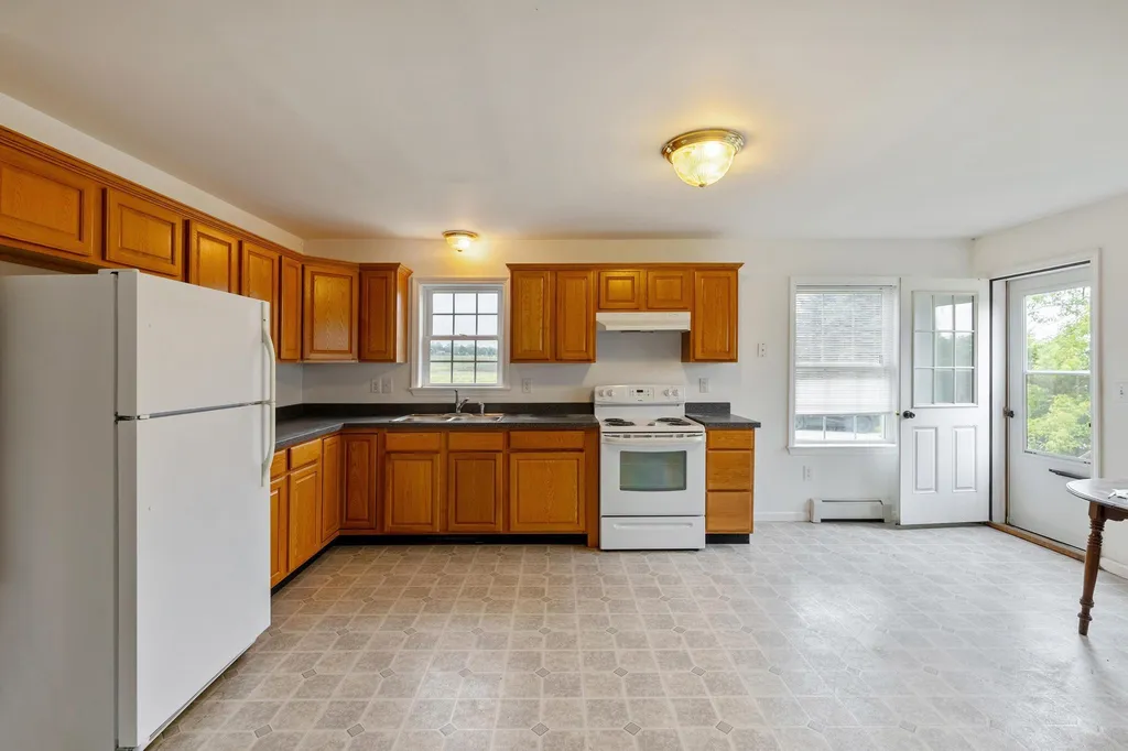 245 Sunset View Lane Isle La Motte VT 05463