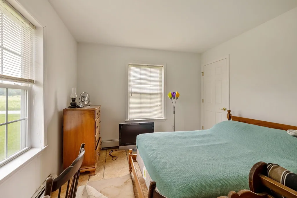 245 Sunset View Lane Isle La Motte VT 05463