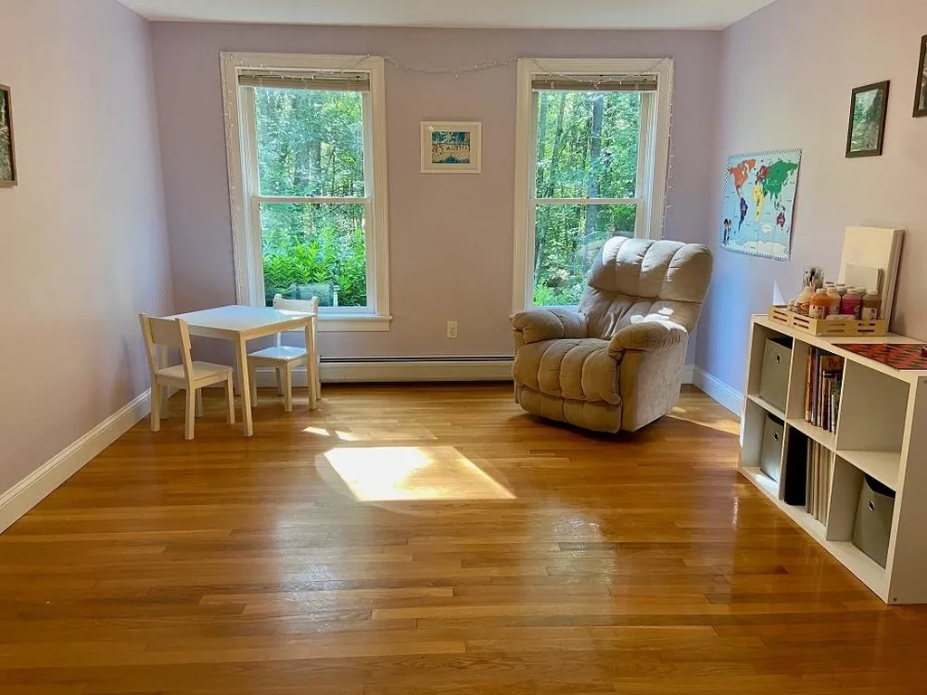 5 Meader Lane Durham NH 03824