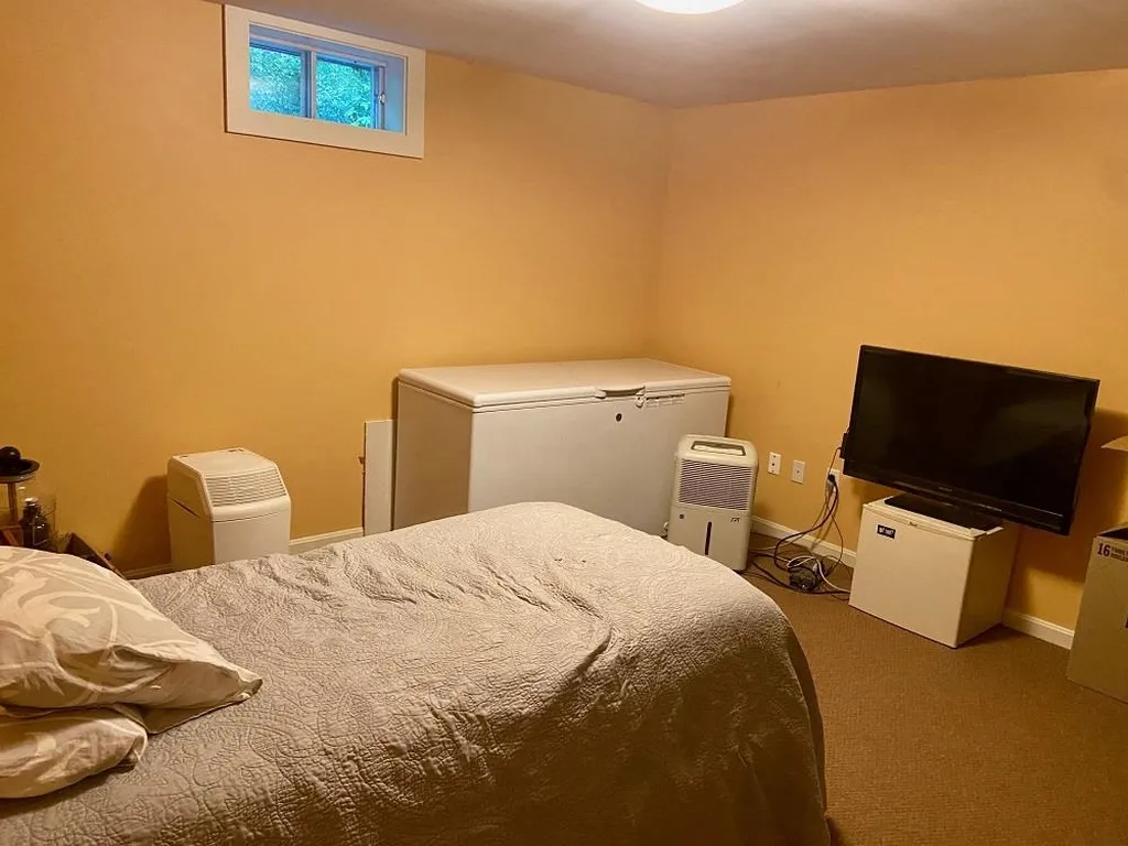 5 Meader Lane Durham NH 03824