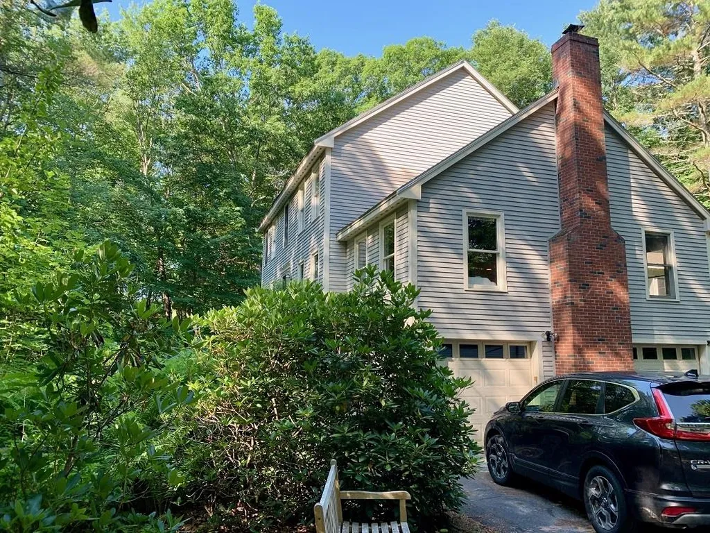 5 Meader Lane Durham NH 03824