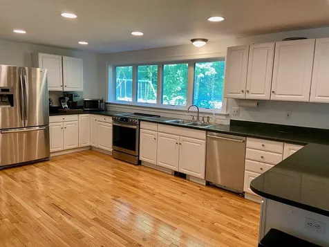 5 Meader Lane Durham NH 03824
