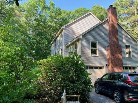 5 Meader Lane Durham NH 03824