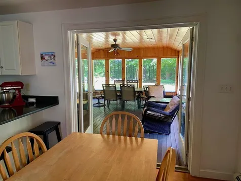 5 Meader Lane Durham NH 03824