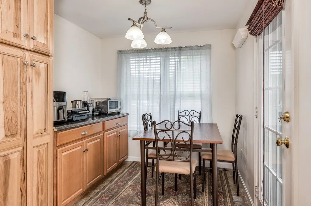 19 Buck Circle Danville NH 03819