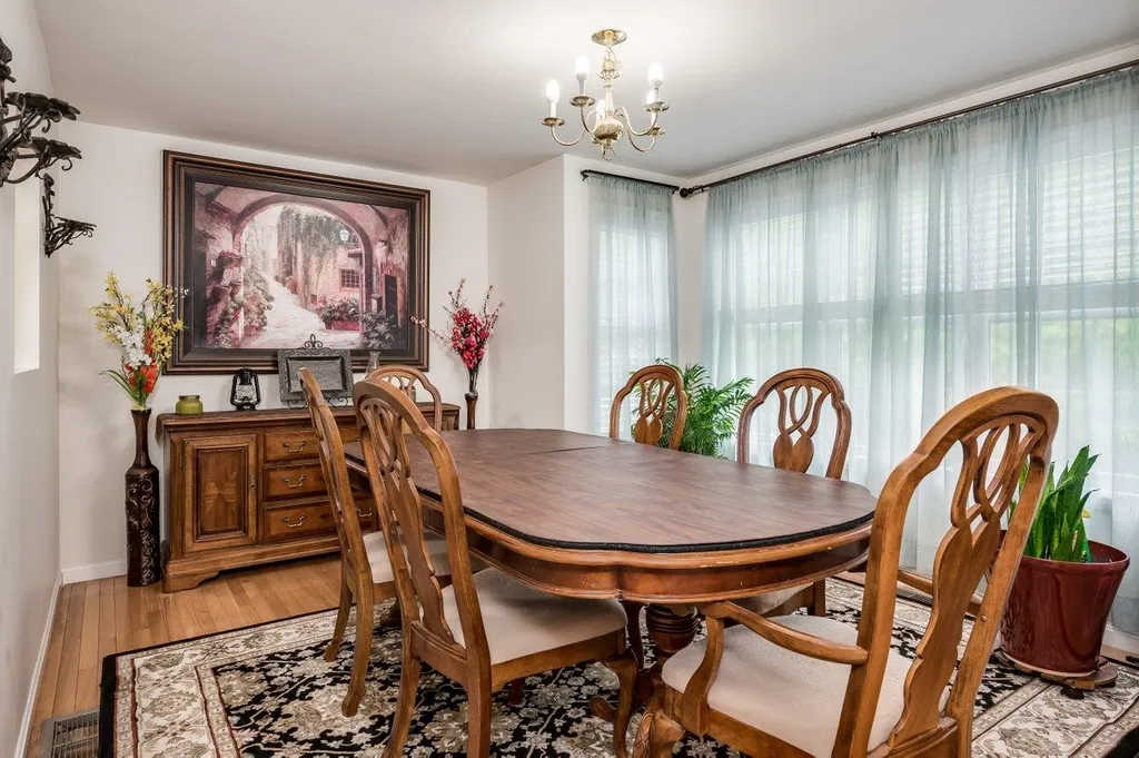 19 Buck Circle Danville NH 03819