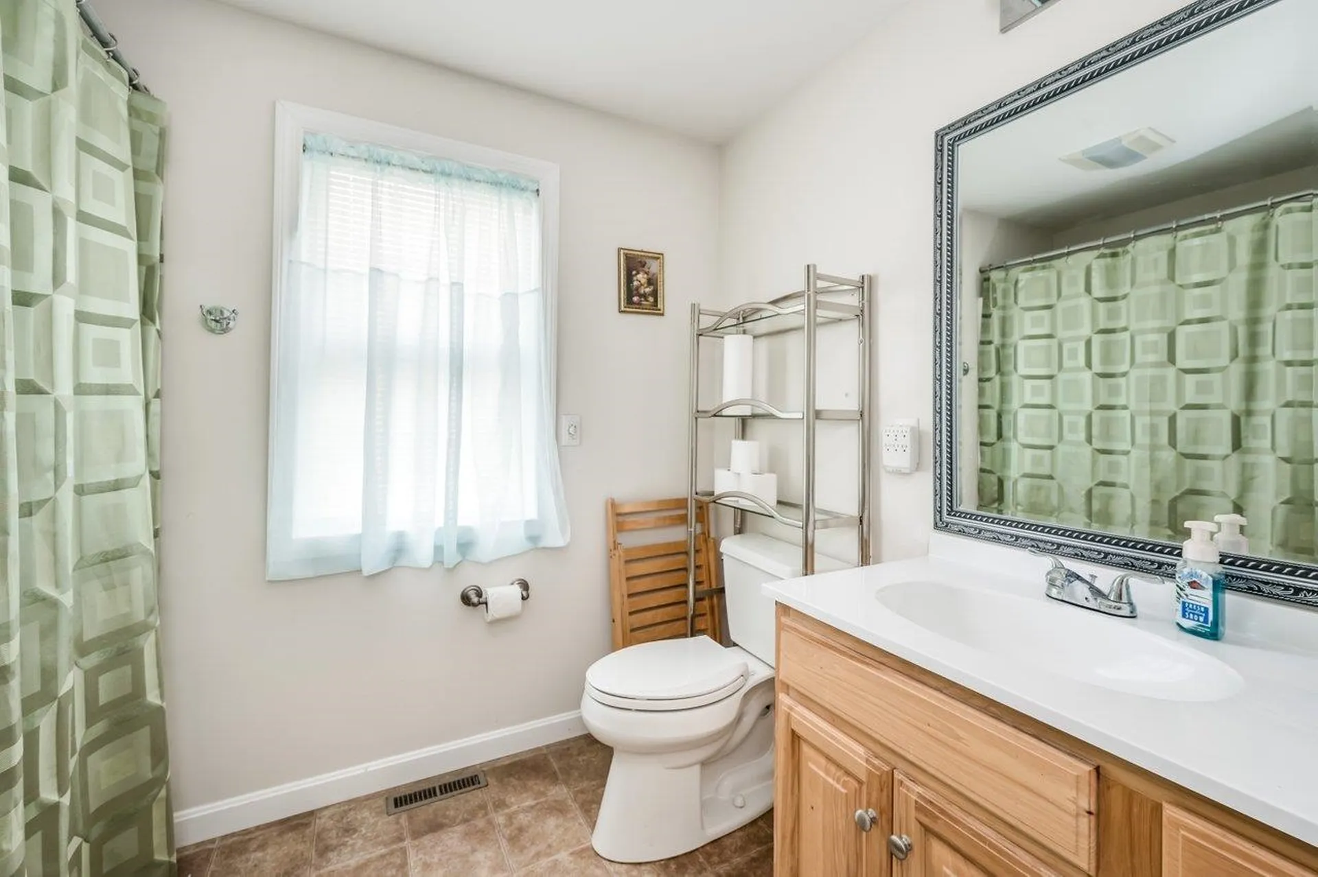 19 Buck Circle Danville NH 03819