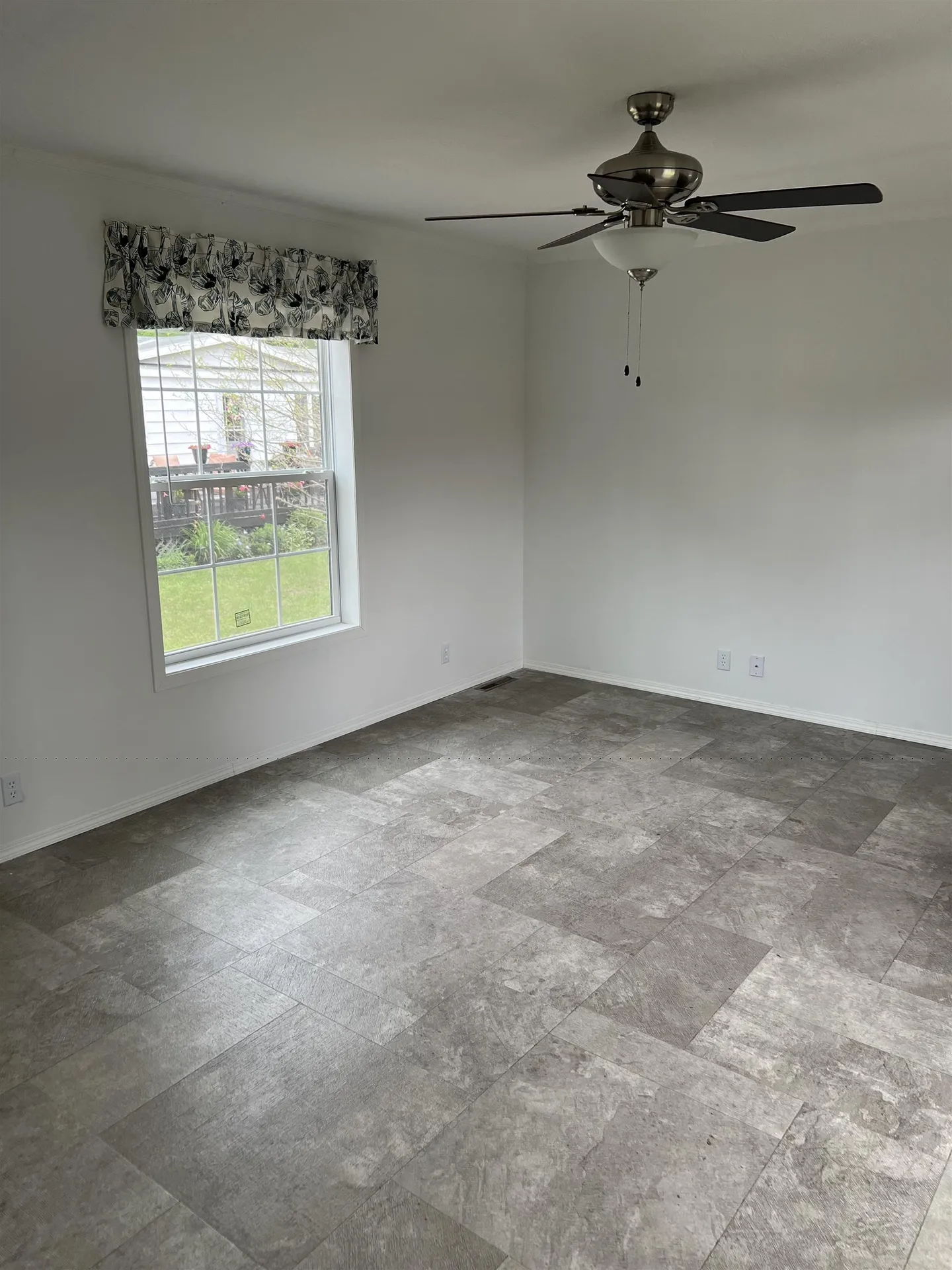 4 Pine Street Hinsdale NH 03451