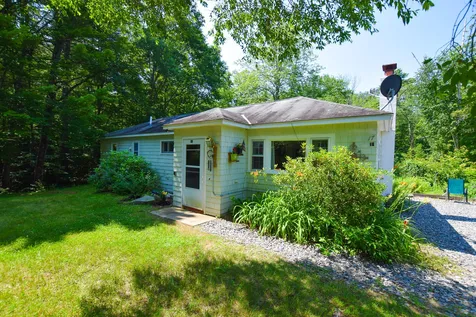 17 Fortier Road Meredith NH 03253
