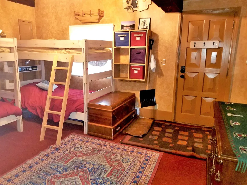 401 Village Road Warren VT 05674