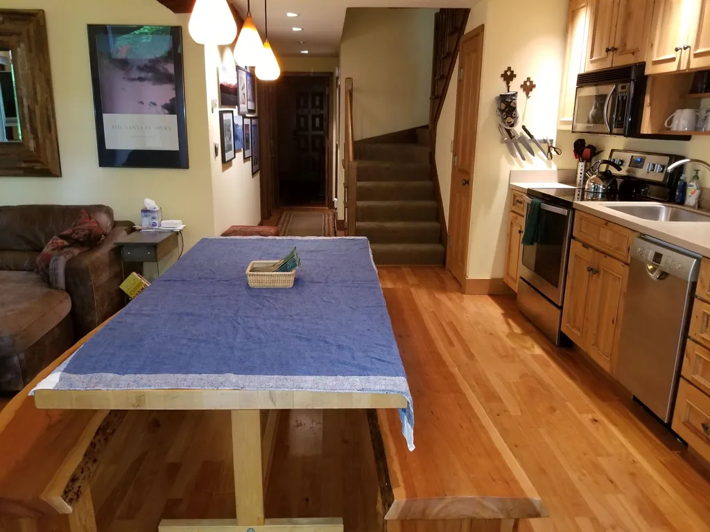 401 Village Road Warren VT 05674