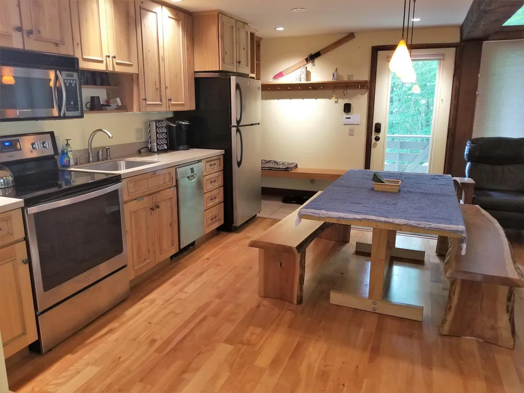 401 Village Road Warren VT 05674