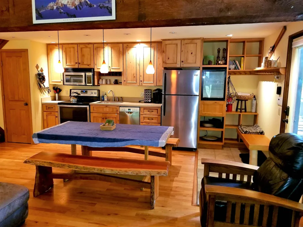 401 Village Road Warren VT 05674