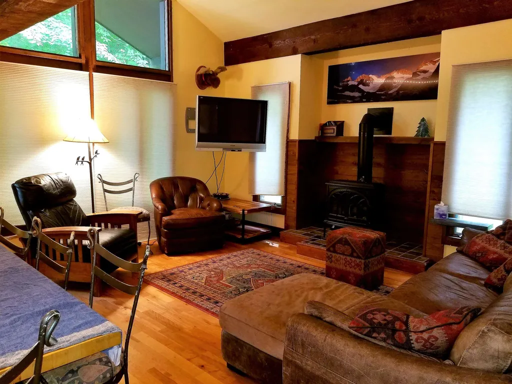 401 Village Road Warren VT 05674