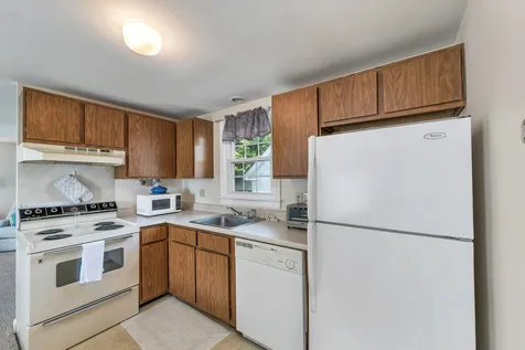 29 Lake Street Wolfeboro NH 03894