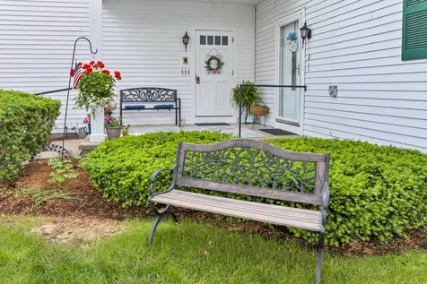 29 Lake Street Wolfeboro NH 03894