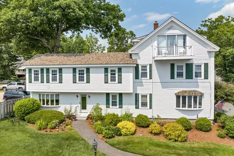 29 Lake Street Wolfeboro NH 03894