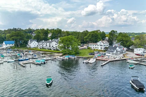 29 Lake Street Wolfeboro NH 03894