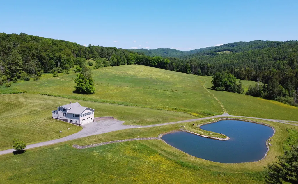 2000 Goss Hollow Road St. Johnsbury VT 05819