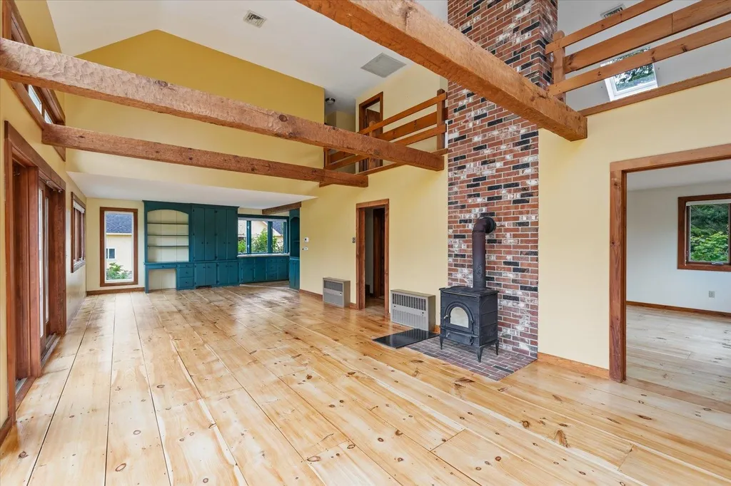 24 Tarbell Road Peterborough NH 03458