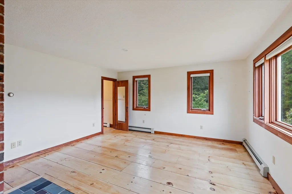 24 Tarbell Road Peterborough NH 03458