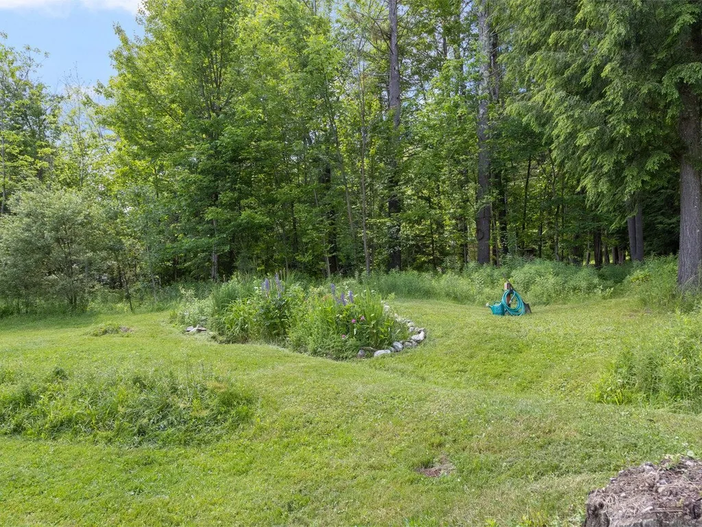 16 Lavallee Drive Extension Huntington VT 05462