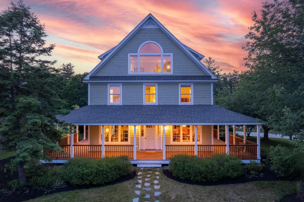 10 Eagle Drive Newmarket NH 03857