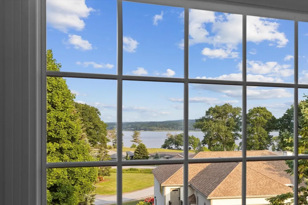10 Eagle Drive Newmarket NH 03857