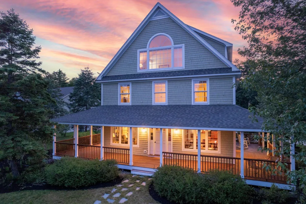 10 Eagle Drive Newmarket NH 03857