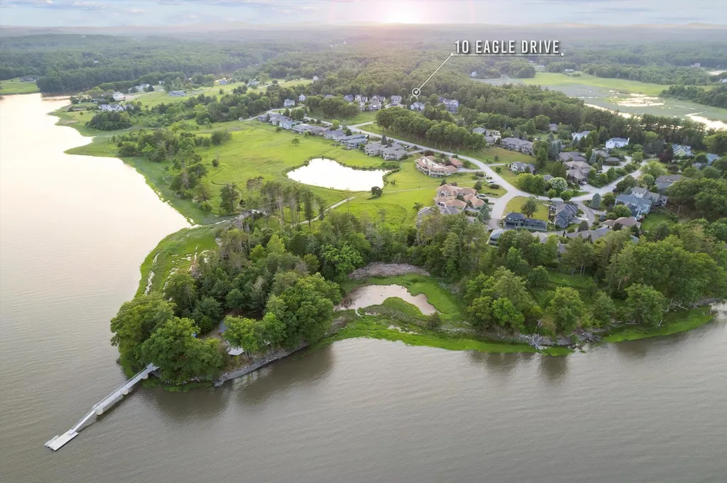 10 Eagle Drive Newmarket NH 03857
