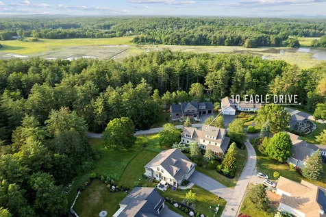 10 Eagle Drive Newmarket NH 03857