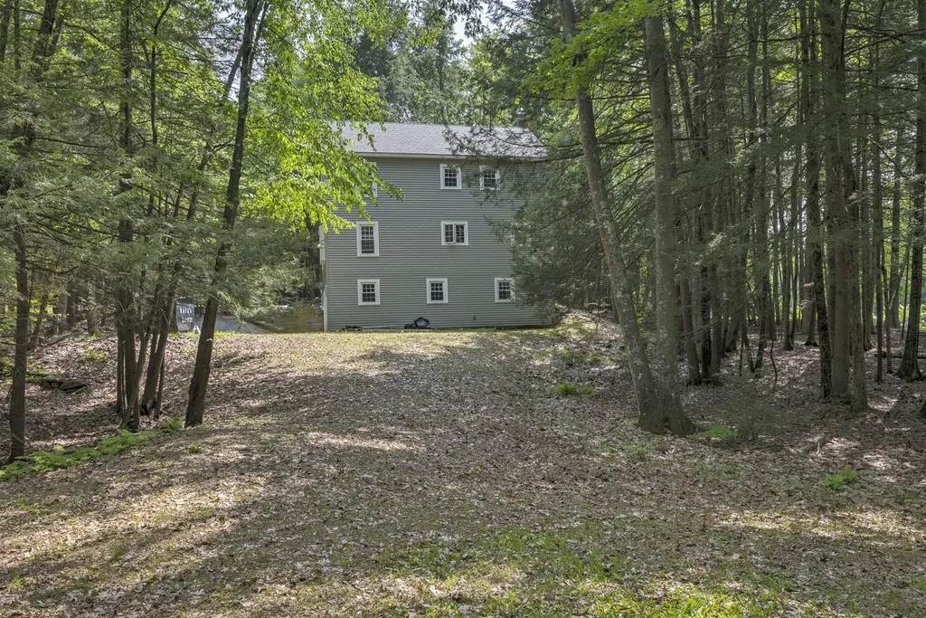 60 Partridgeberry Lane Swanzey NH 03446