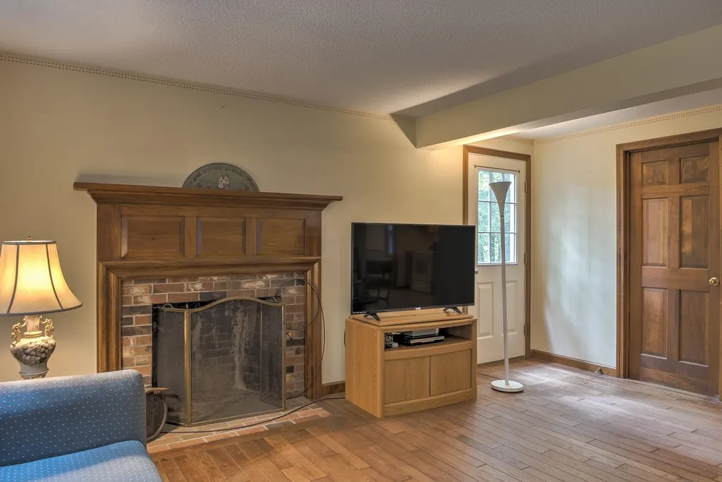 60 Partridgeberry Lane Swanzey NH 03446