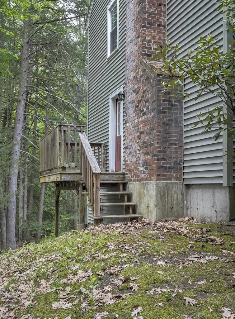 60 Partridgeberry Lane Swanzey NH 03446