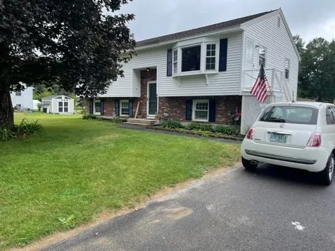 4 Kemo Circle Litchfield NH 03052