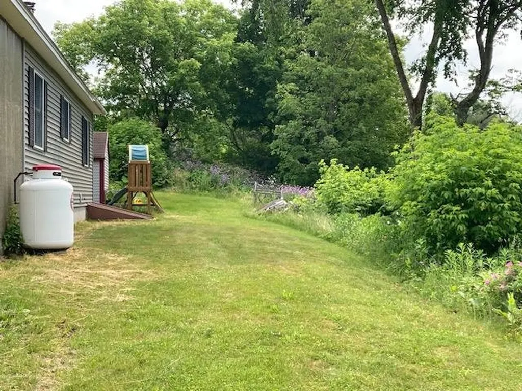 181 Main Street Colebrook NH 03576
