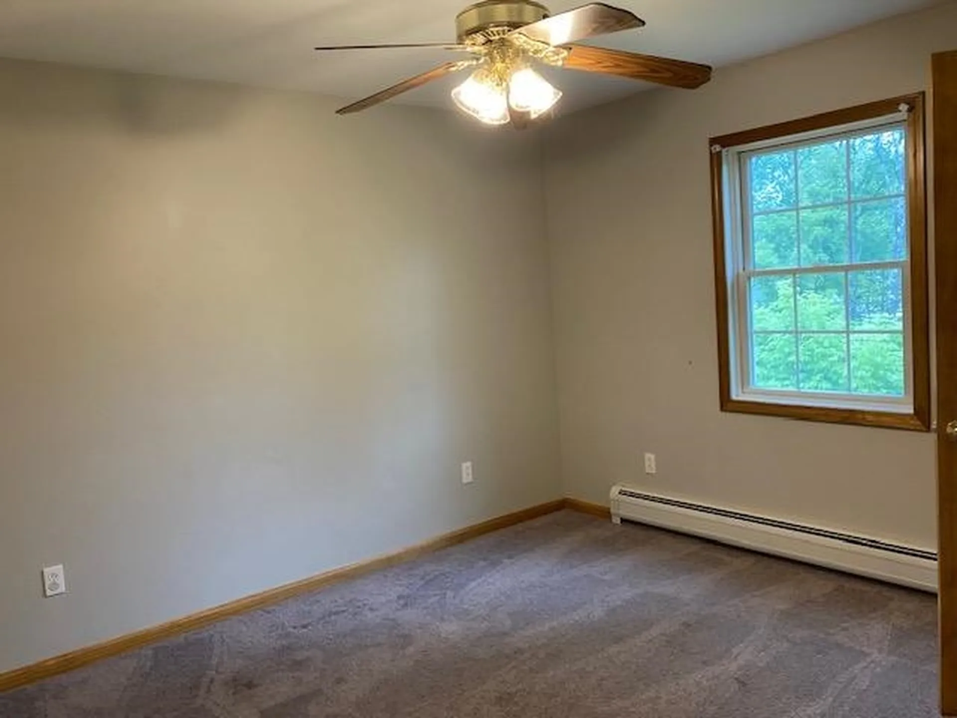 181 Main Street Colebrook NH 03576