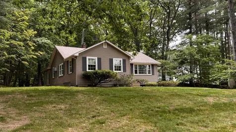 12 True Avenue Derry NH 03038
