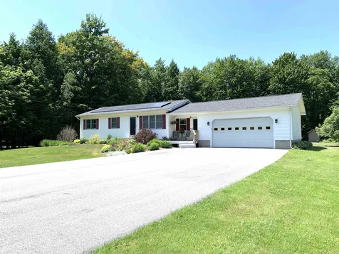 308 Nottingham Drive Georgia VT 05468