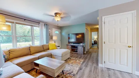 308 Nottingham Drive Georgia VT 05468