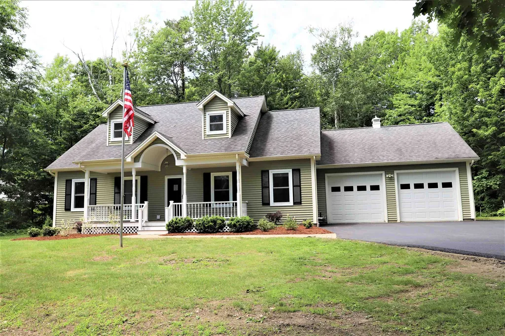 9 Clover Lane Newport City VT 05855