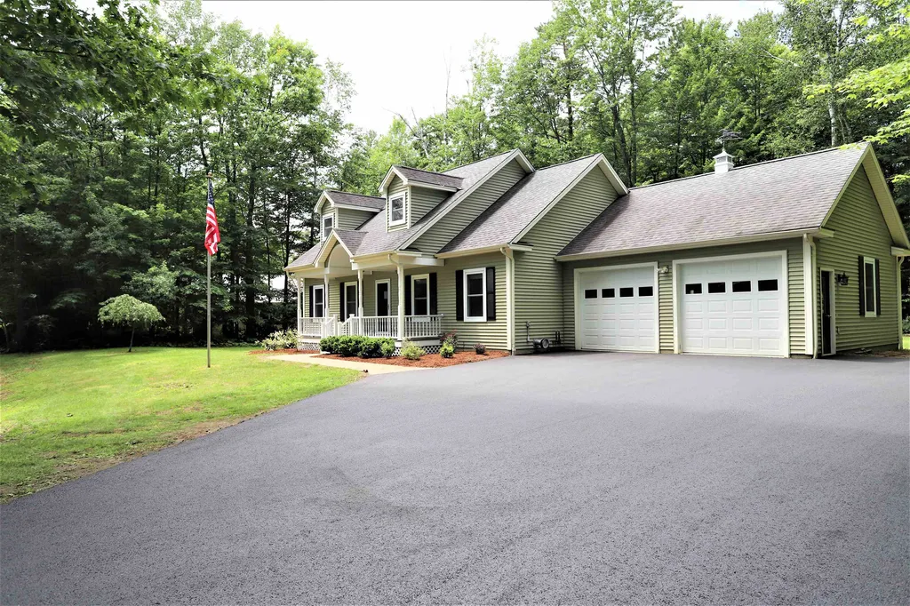 9 Clover Lane Newport City VT 05855