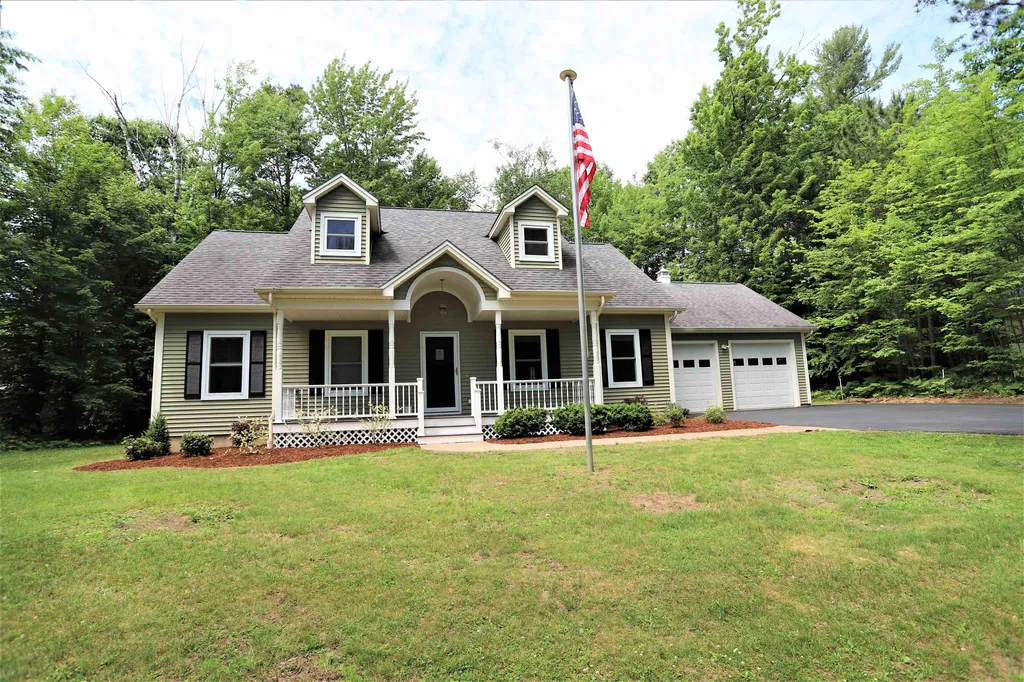 9 Clover Lane Newport City VT 05855