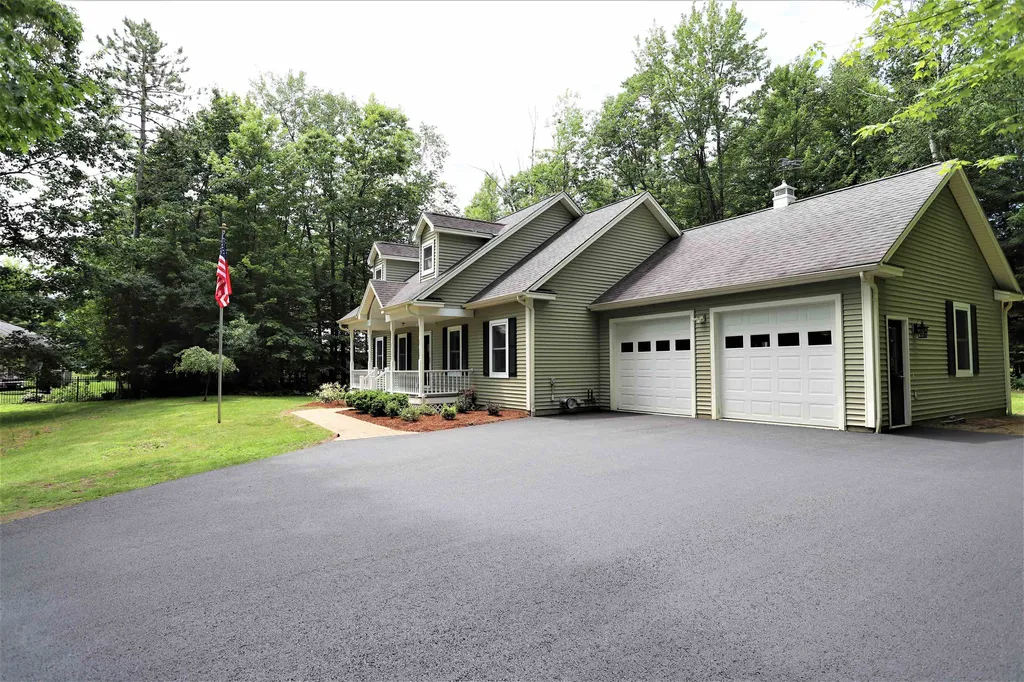 9 Clover Lane Newport City VT 05855