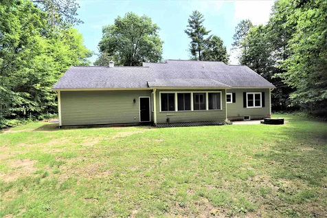 9 Clover Lane Newport City VT 05855